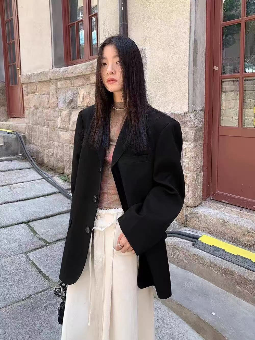 T1318 Women's suits