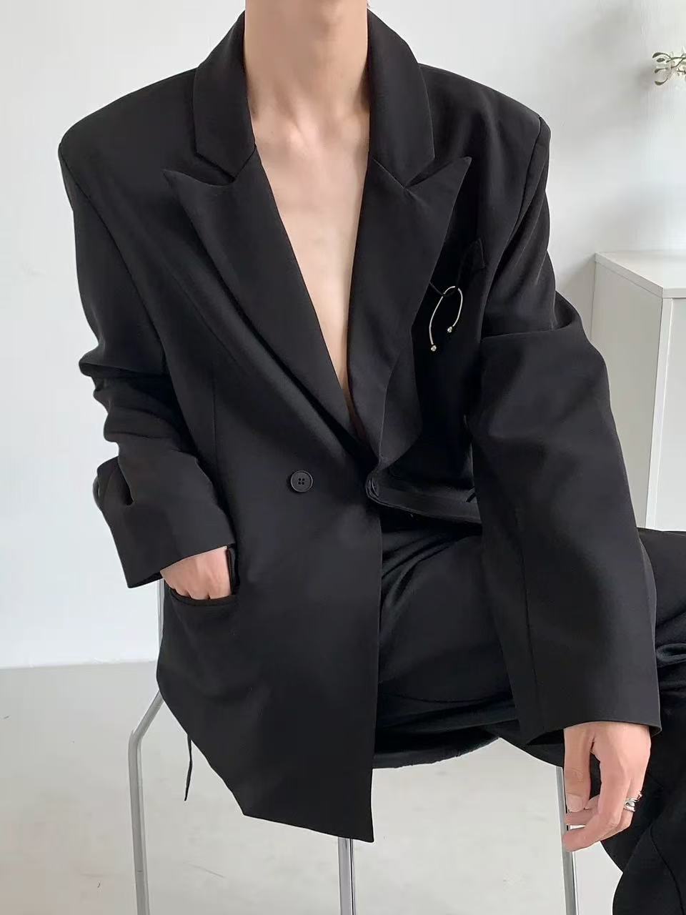 T1332 Men's suits