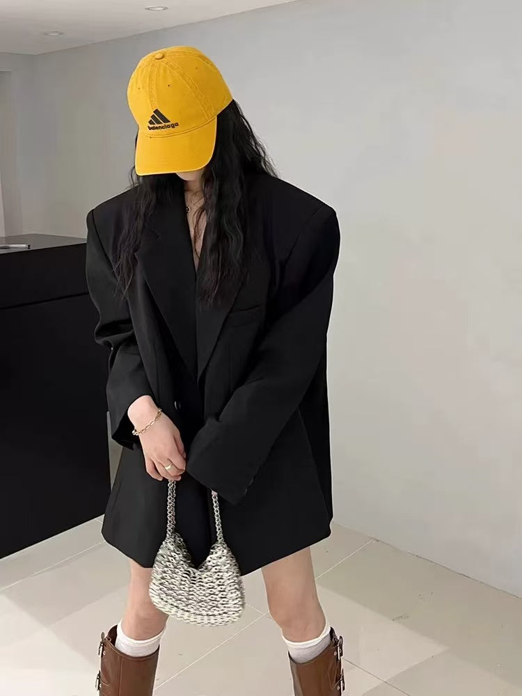 T1342  Women's suits