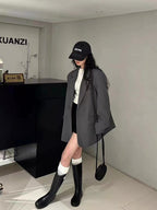 T1344    Women's suits