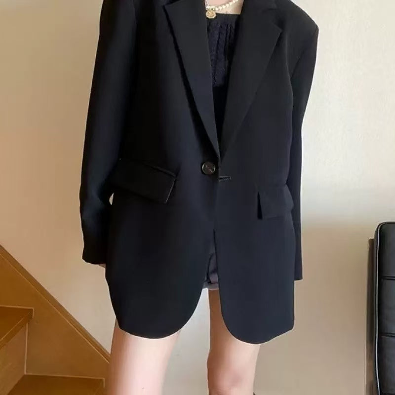 T813  Women's suits