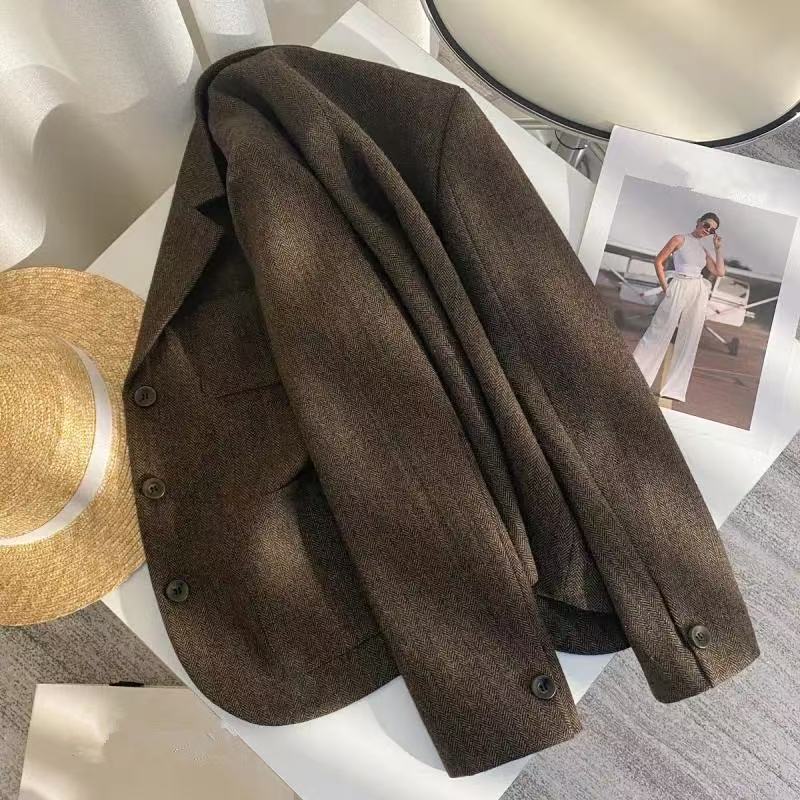 T1259 Women's suits