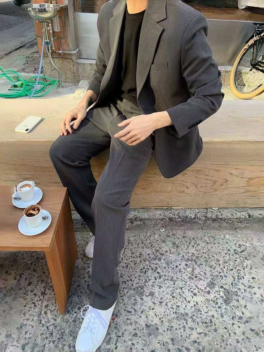 T1388  Men's suits