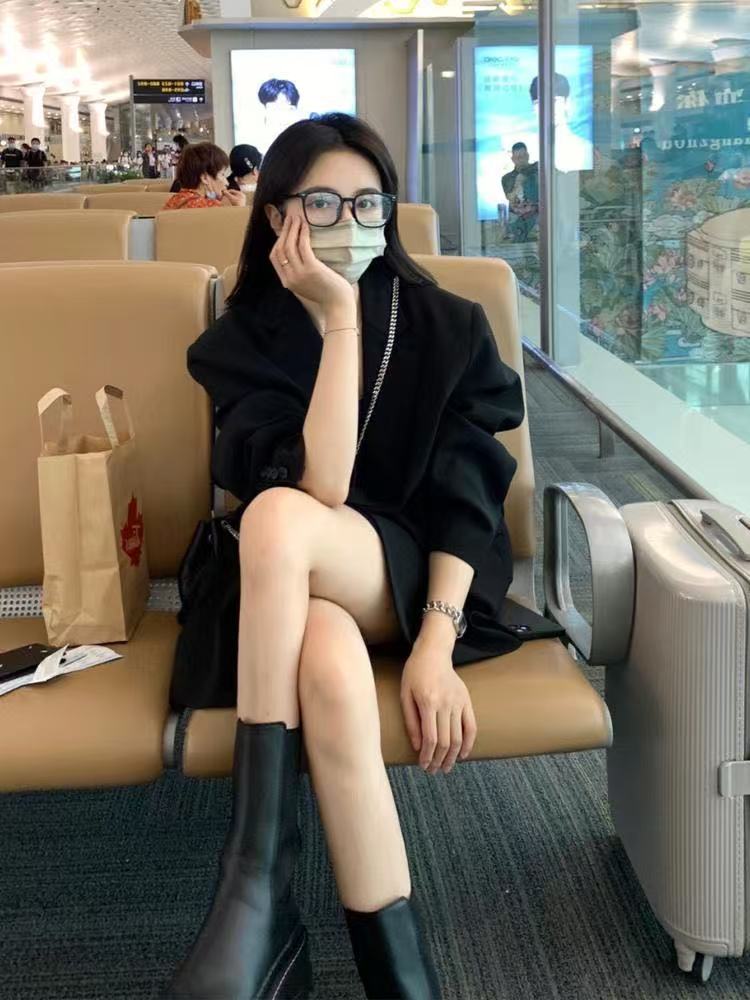 T1431 Women's suits