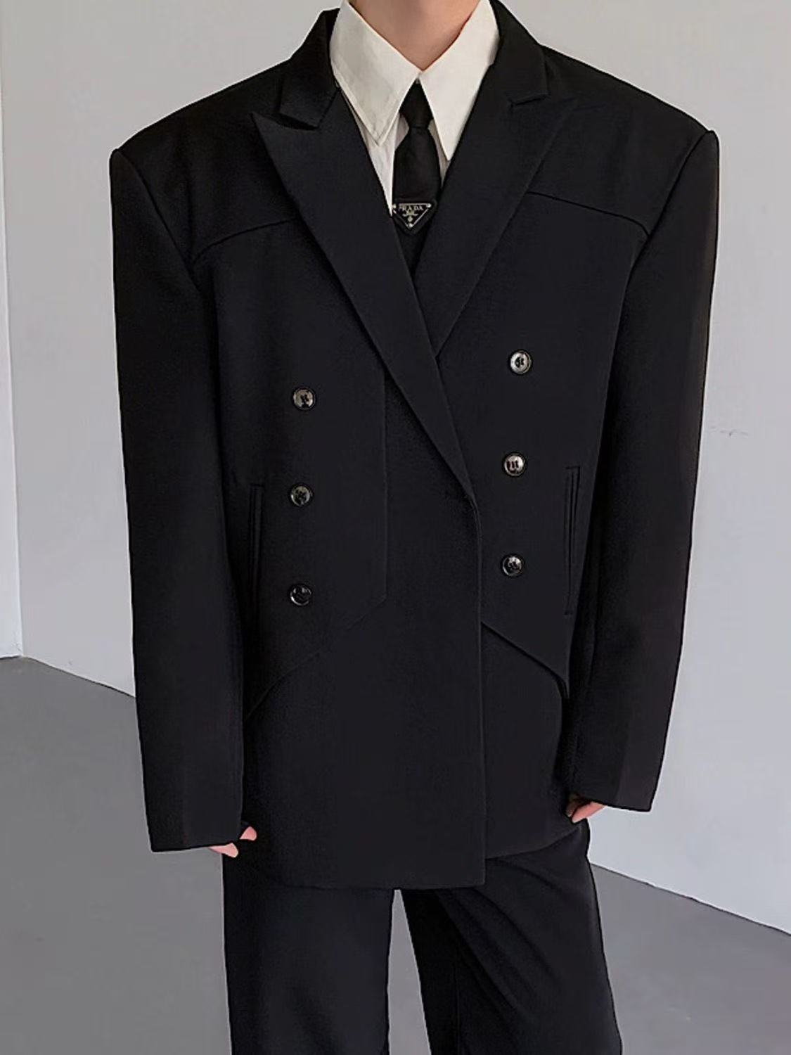 T1450  Men's suits