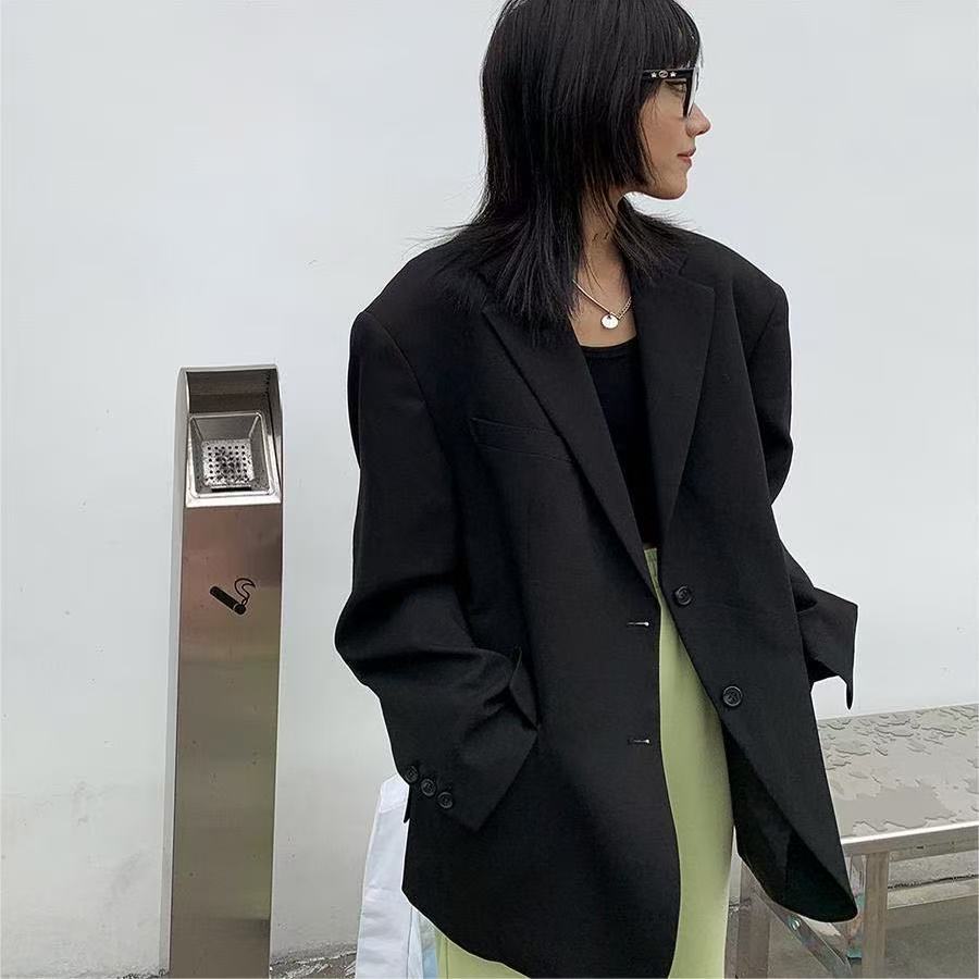 T1475 Women's suits