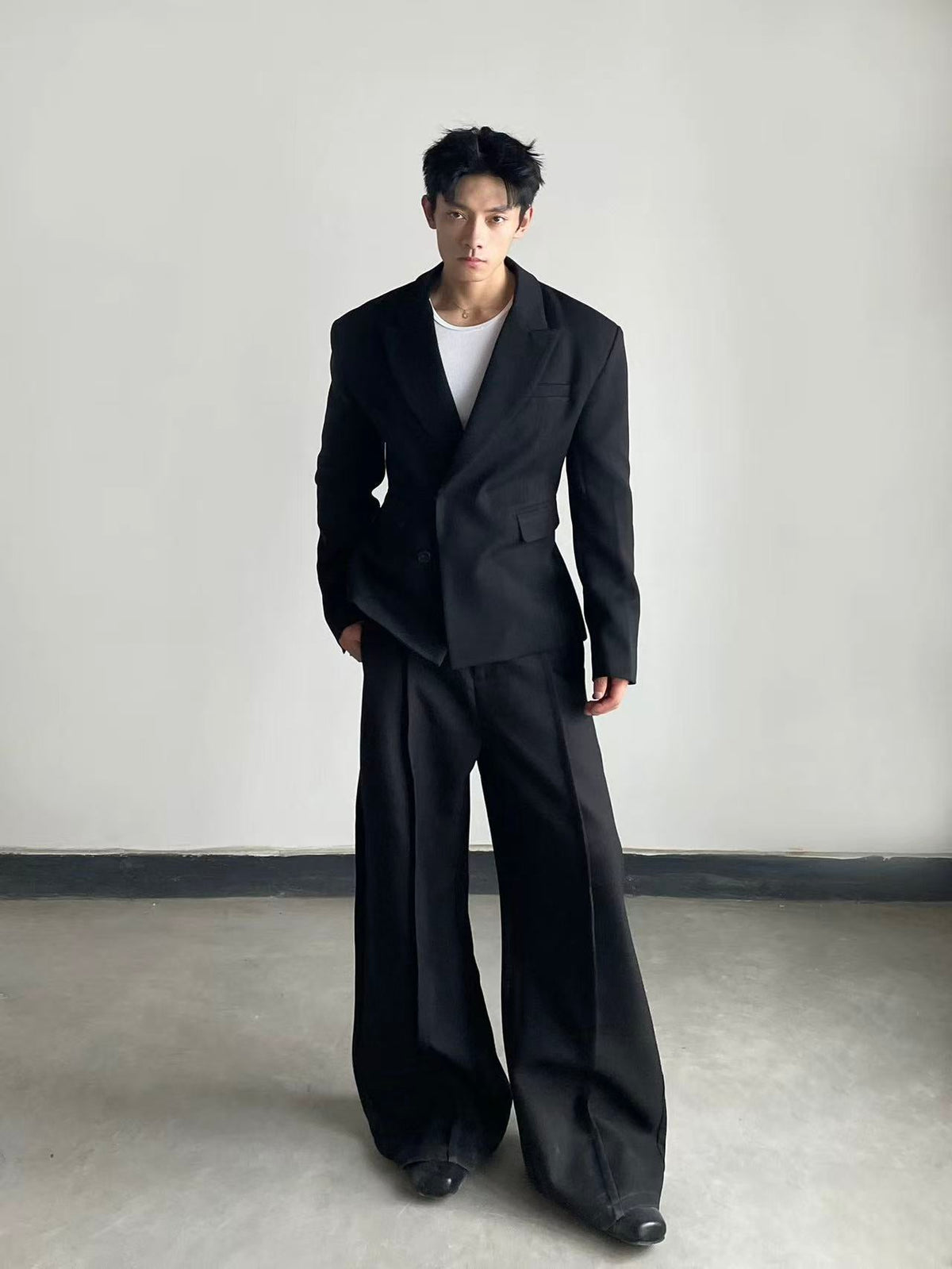 T1494 Men's suits