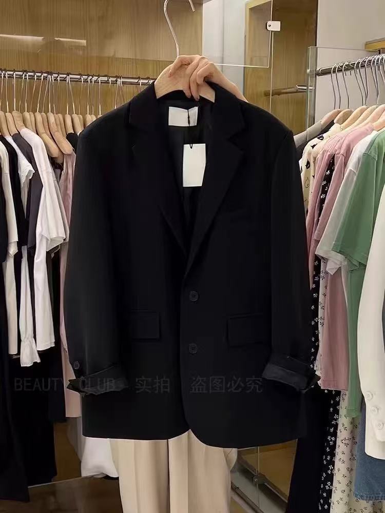 T1508 Women's suits