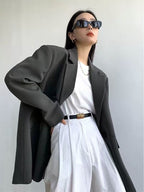 T1581  Women's suits
