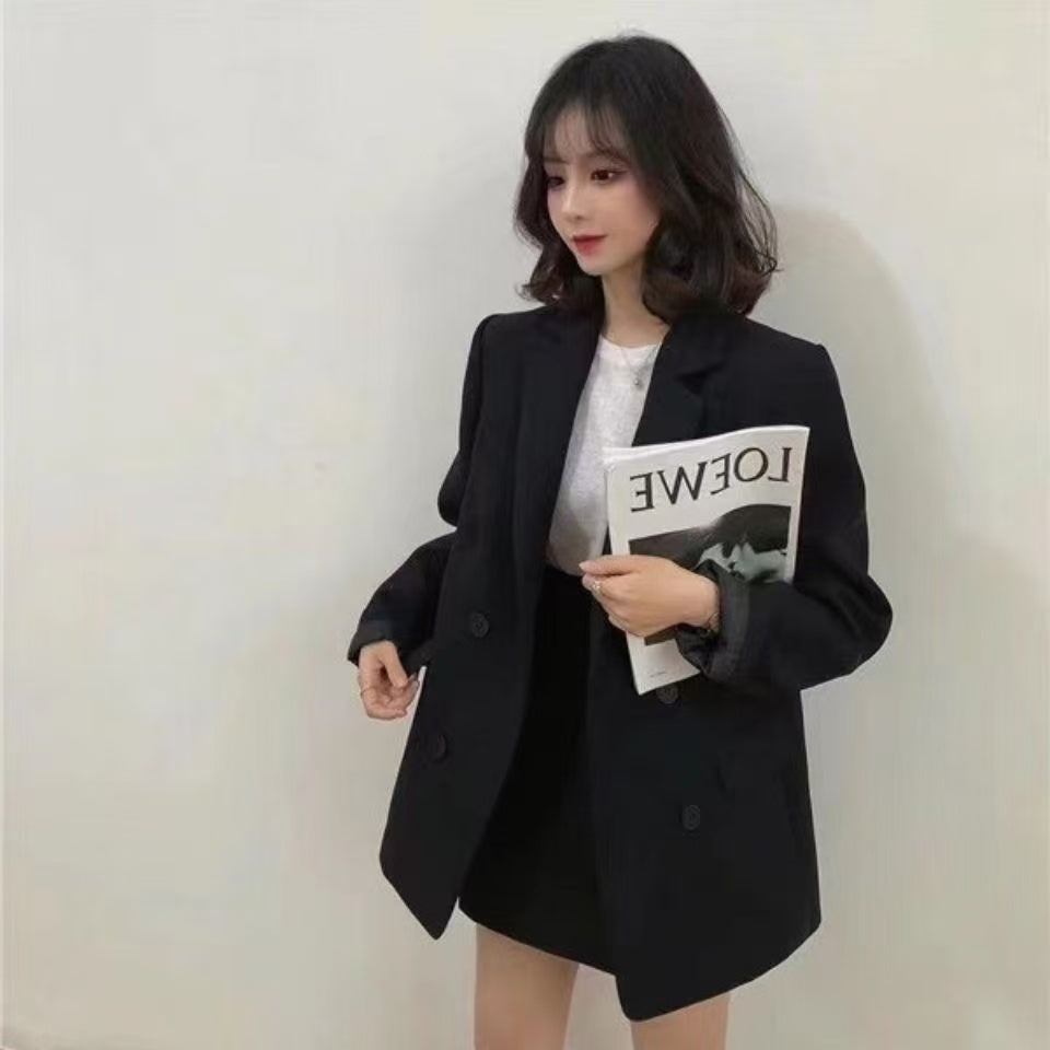 T1712  Women's suits