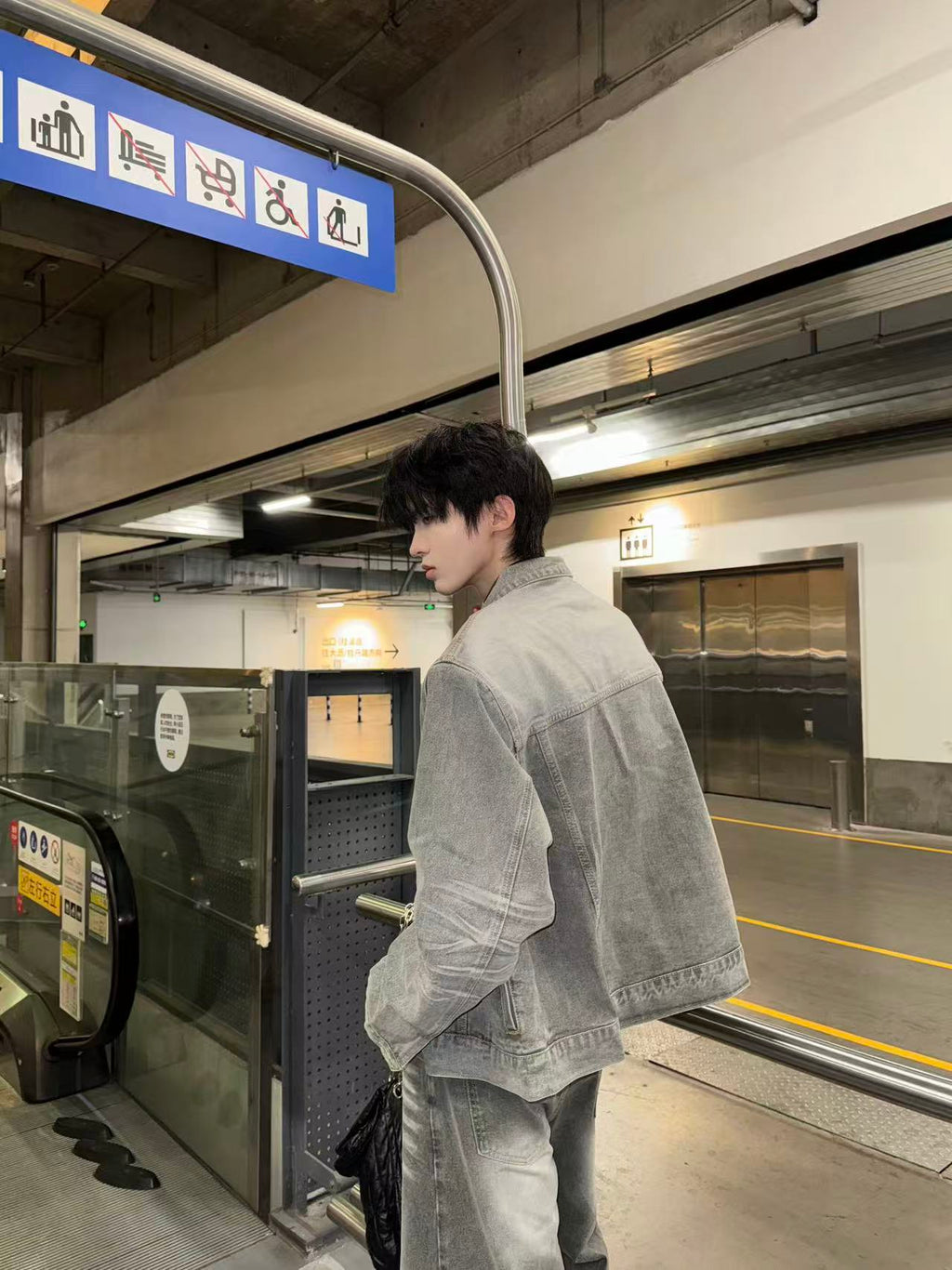 A0008 Men's outerwear