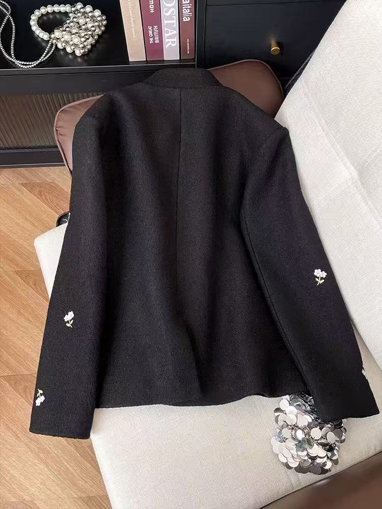 A0016  Men's outerwear