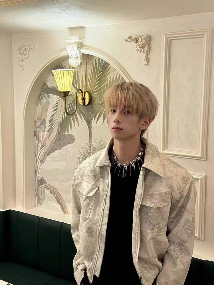 A2760 Men's outerwear